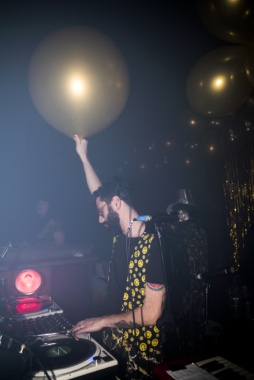 Photo by Seze Devres www.sdphotography.net Photo by Seze Devres www.sdphotography.net